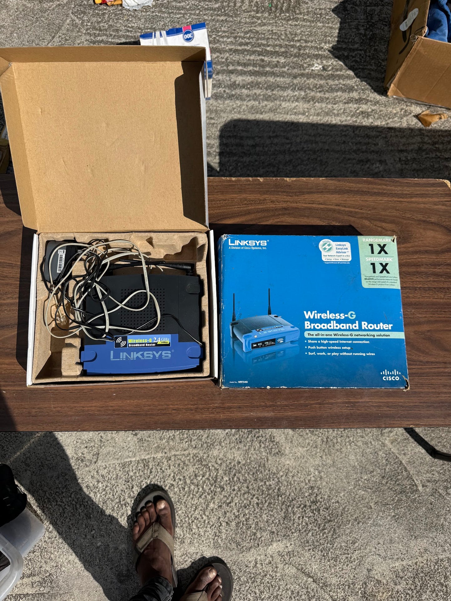 2 Linksys WRT54G Wireless-G Broadband Routers