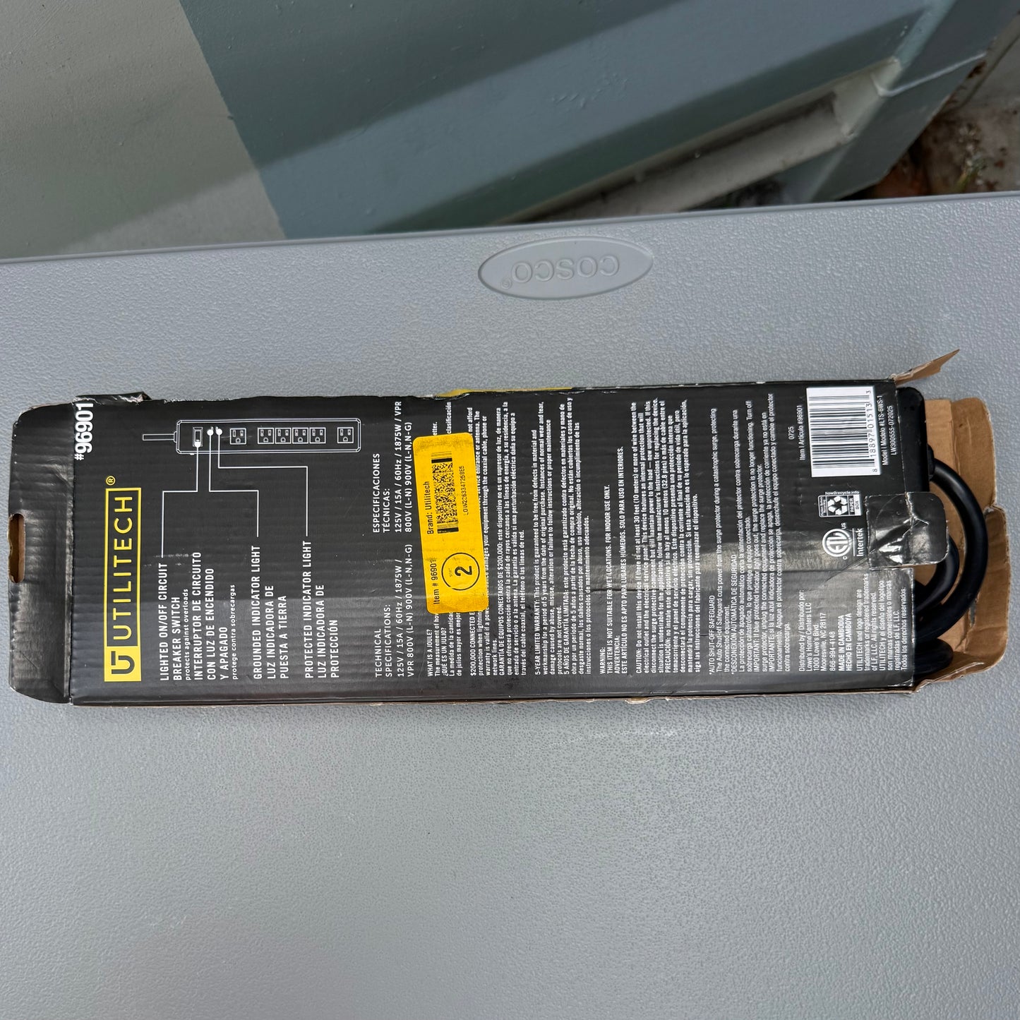 Utilitech 9-3/4-ft 6 -Outlet Indoor Black Power Strip