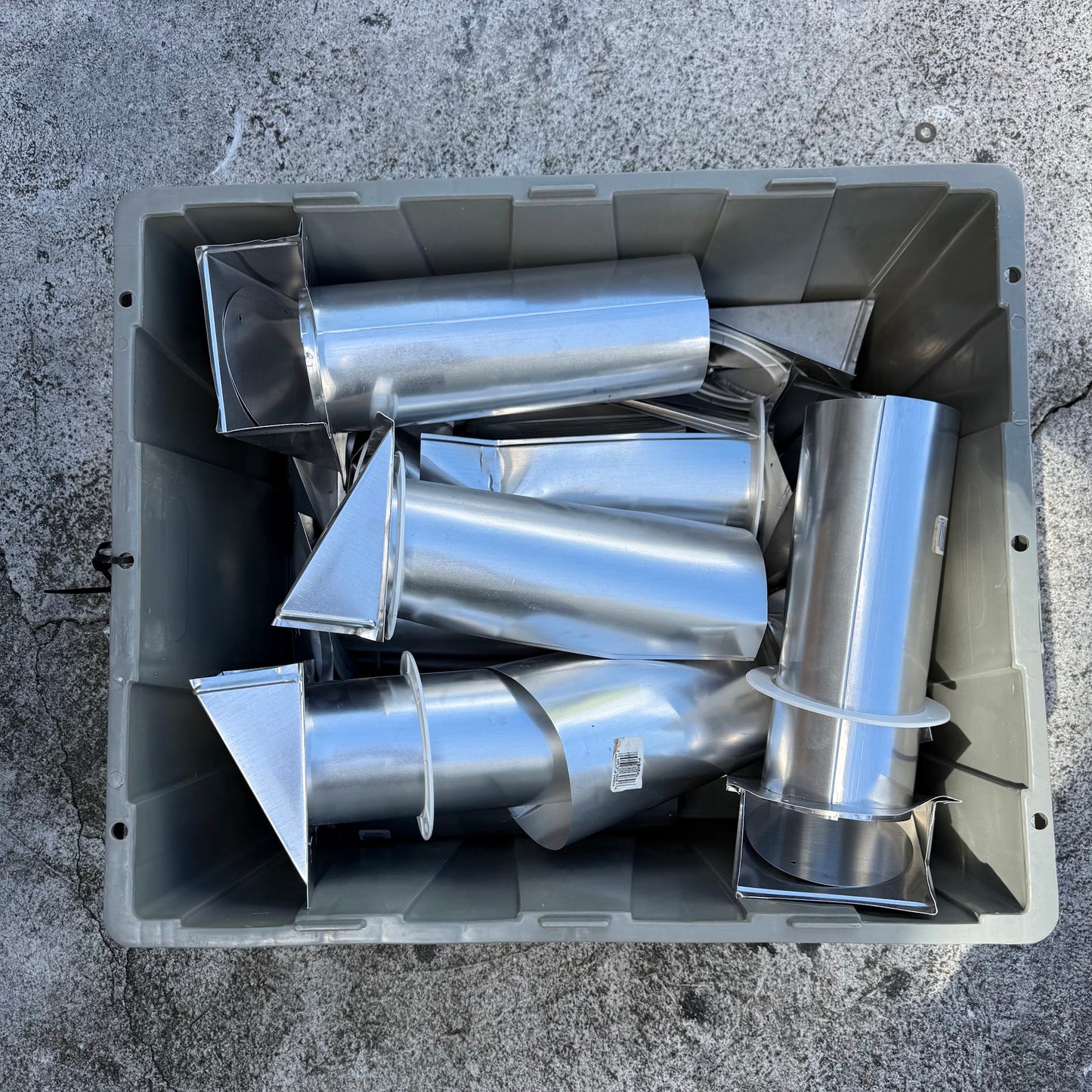 Cylindrical Metal Ducts + Metal Duct Fittings