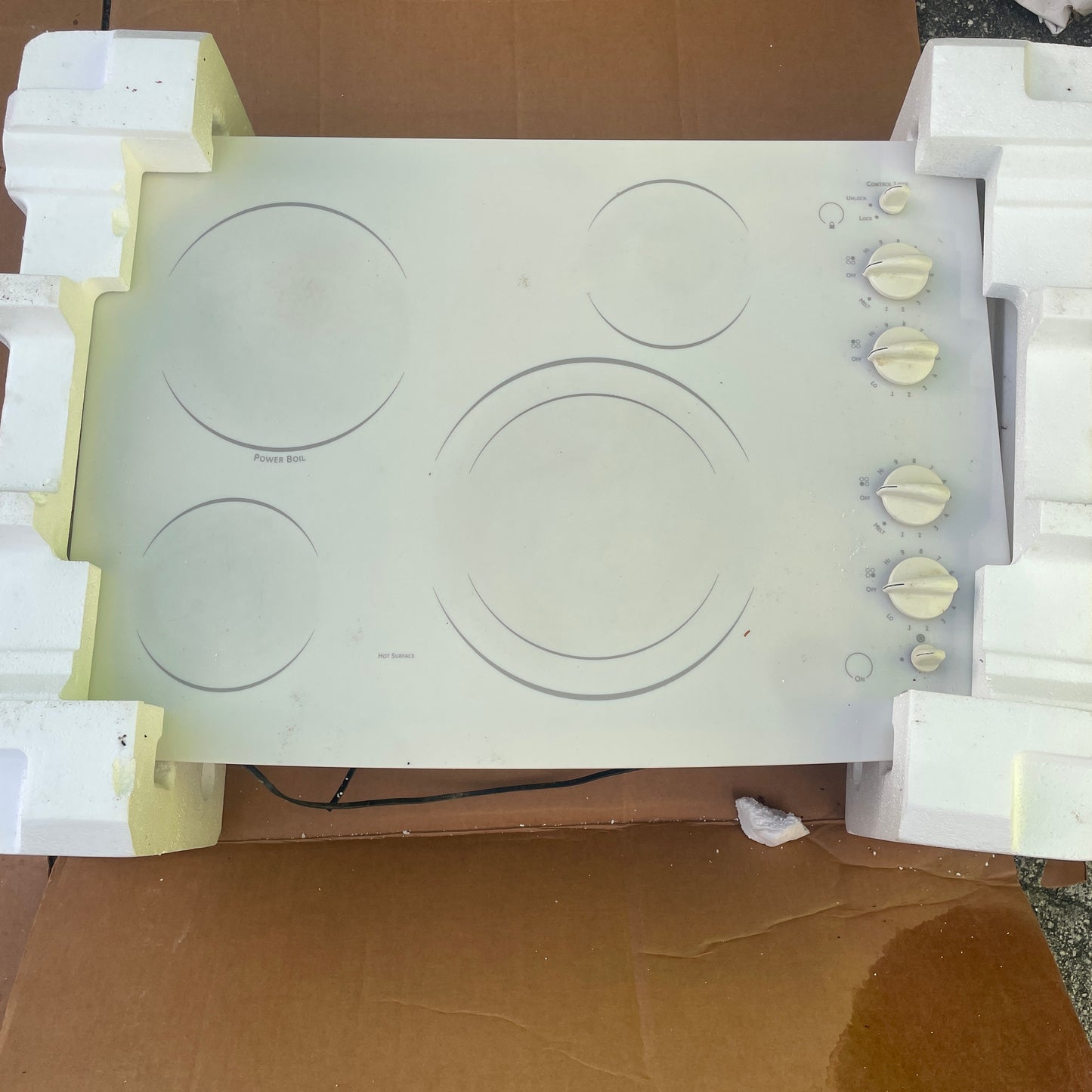 GE Electric Cooktop