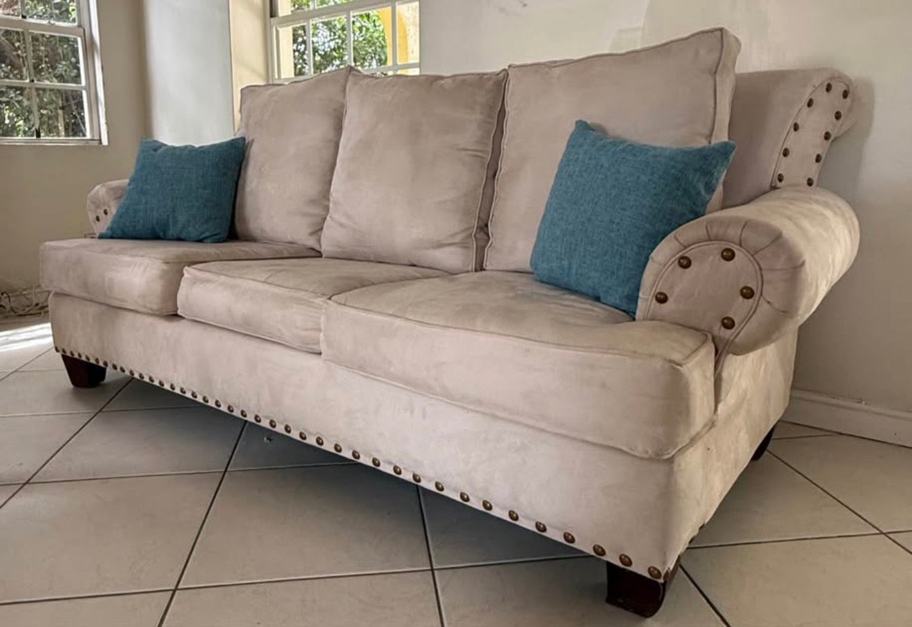 3 Seater Tufted Sofa