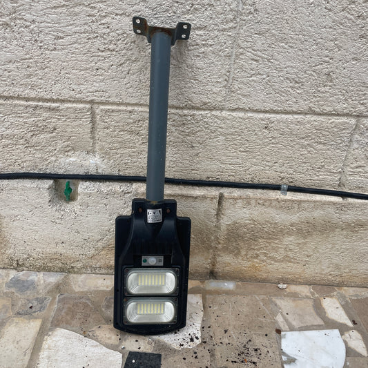 1 Solar Powered Light