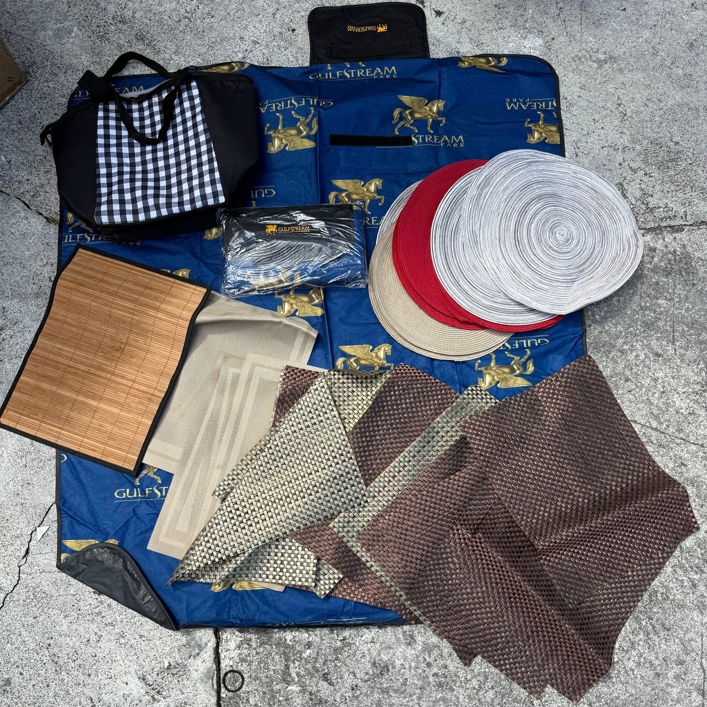 2 Gulfstream Park Picnic Blankets, Checkered Tote Bag + Assorted Round Placemats + Rectangular Placemats
