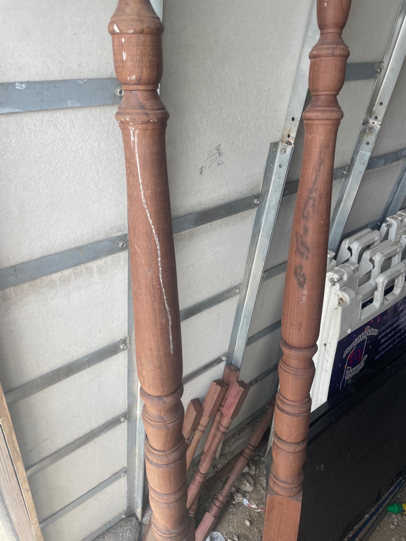 Bed Post