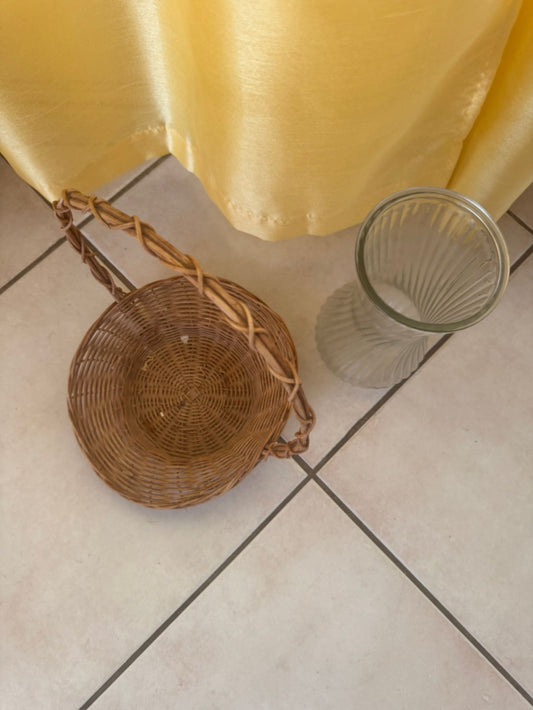 Decorative vase + Wicker Basket