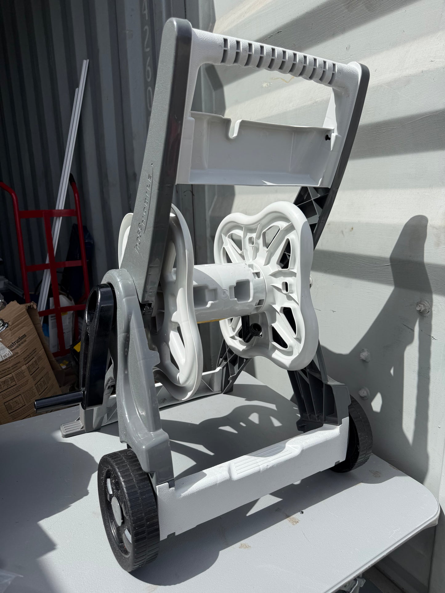 Suncast Hosecart Plastic 200-ft Cart Hose Reel