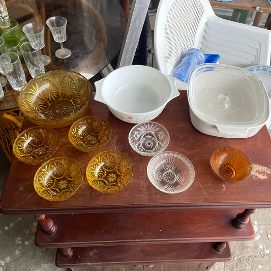 4 Amber Glass Starburst Bowls