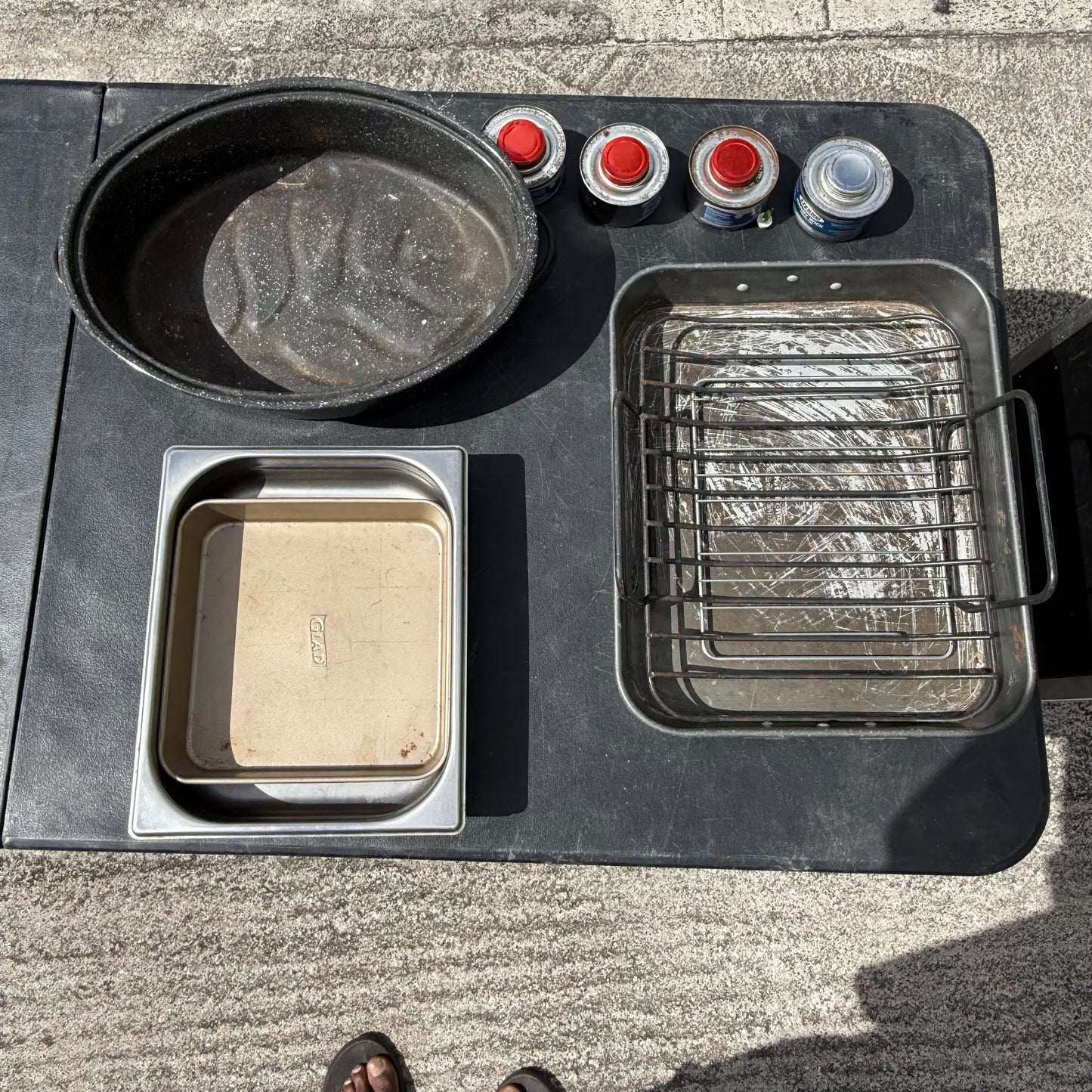 4 Sterno Handi-Wick Canned Heat Fuel + Baking trays