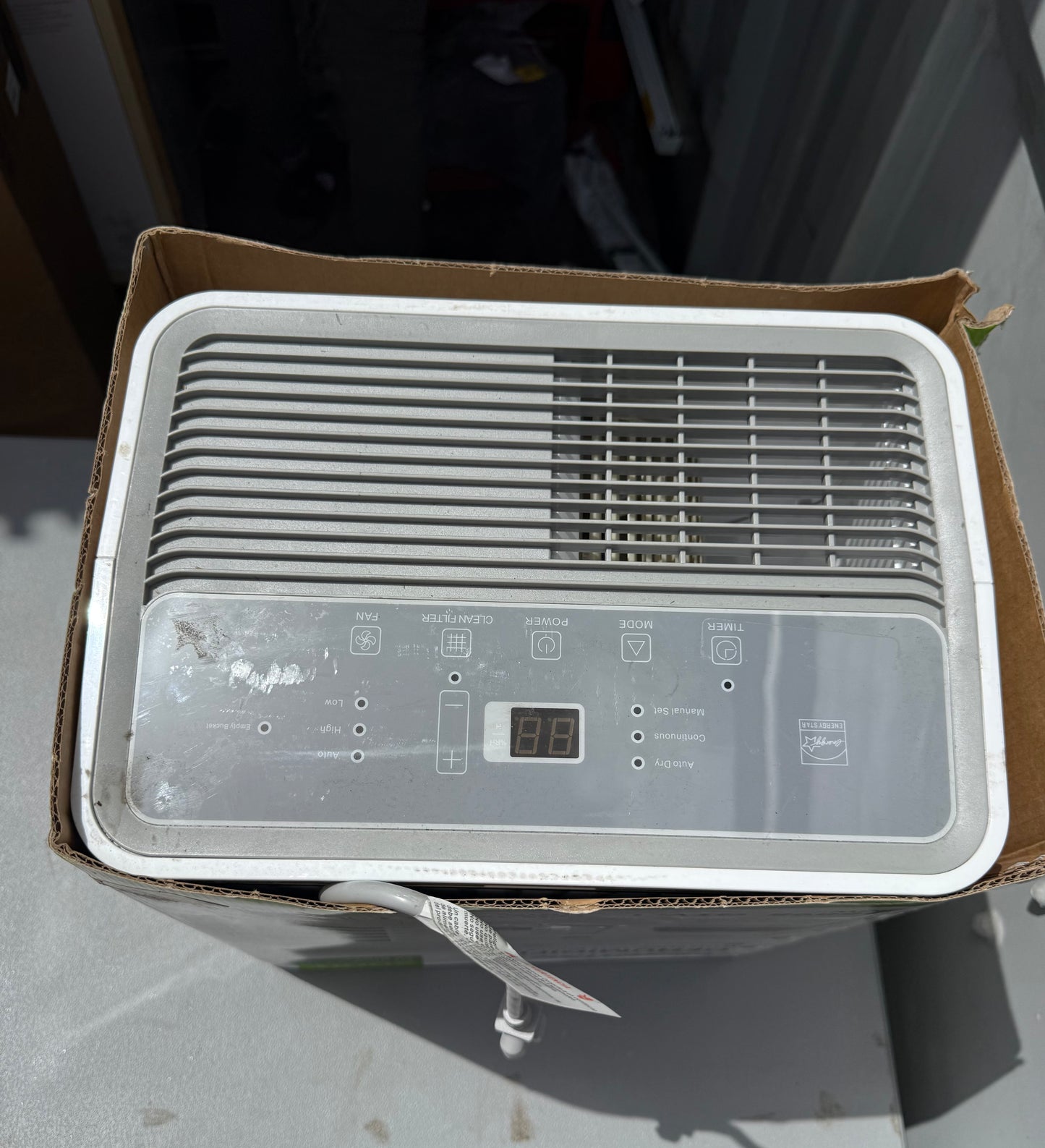 Hisense Dehumidifier 35 pt. Dehumidifier (For Rooms 1501 - 3000 sq. ft) For Basements