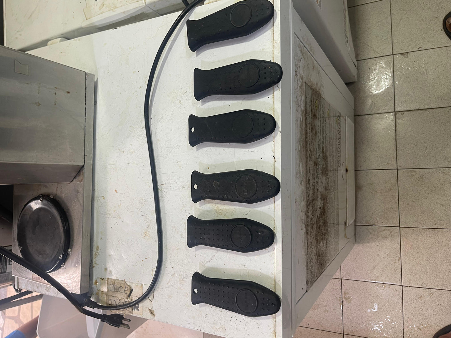 6 Hot Handle Holders
