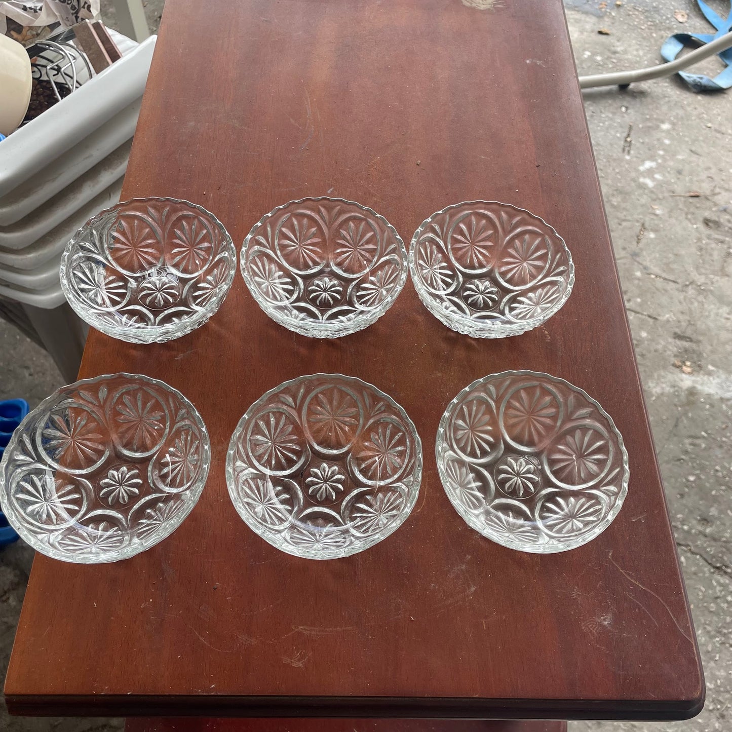 6 Patterned Glass Dessert Bowls