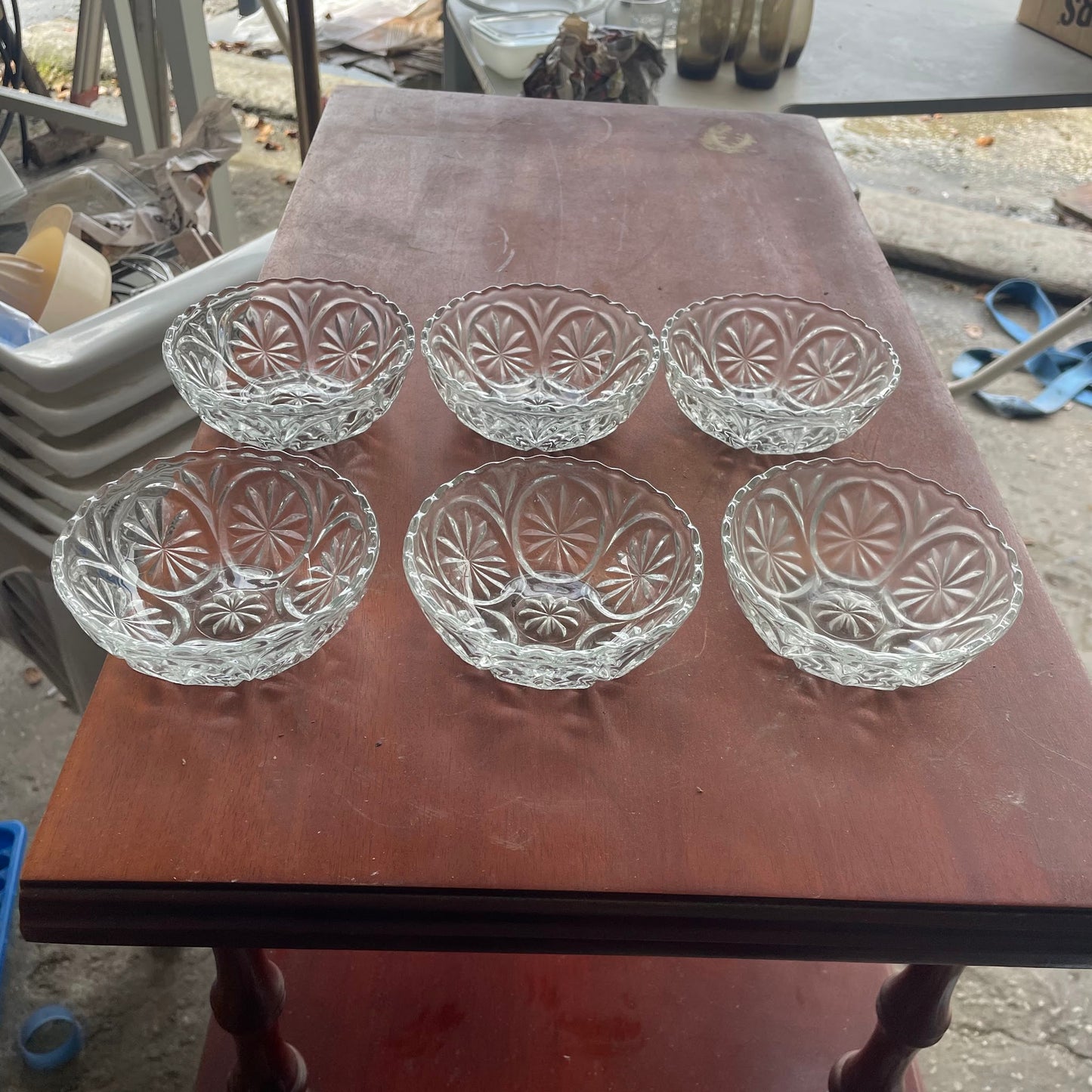 6 Patterned Glass Dessert Bowls