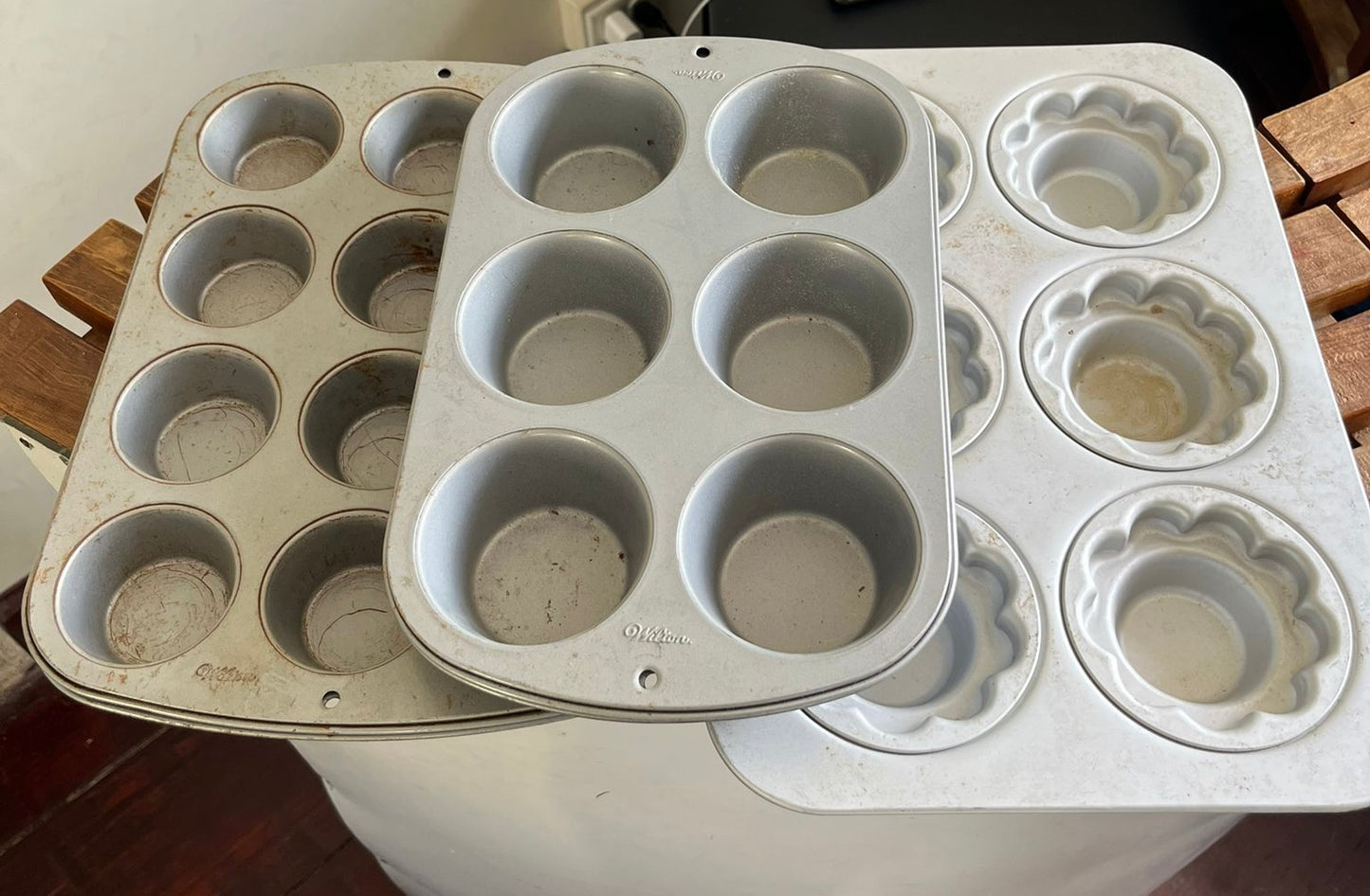 Cupcake Stand + 7 Muffin/Cupcake Pans + Square Cake Pan