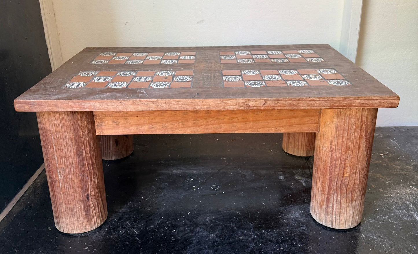 Antique Wooden Coffee Table(16”H x 2’W x 3’L)