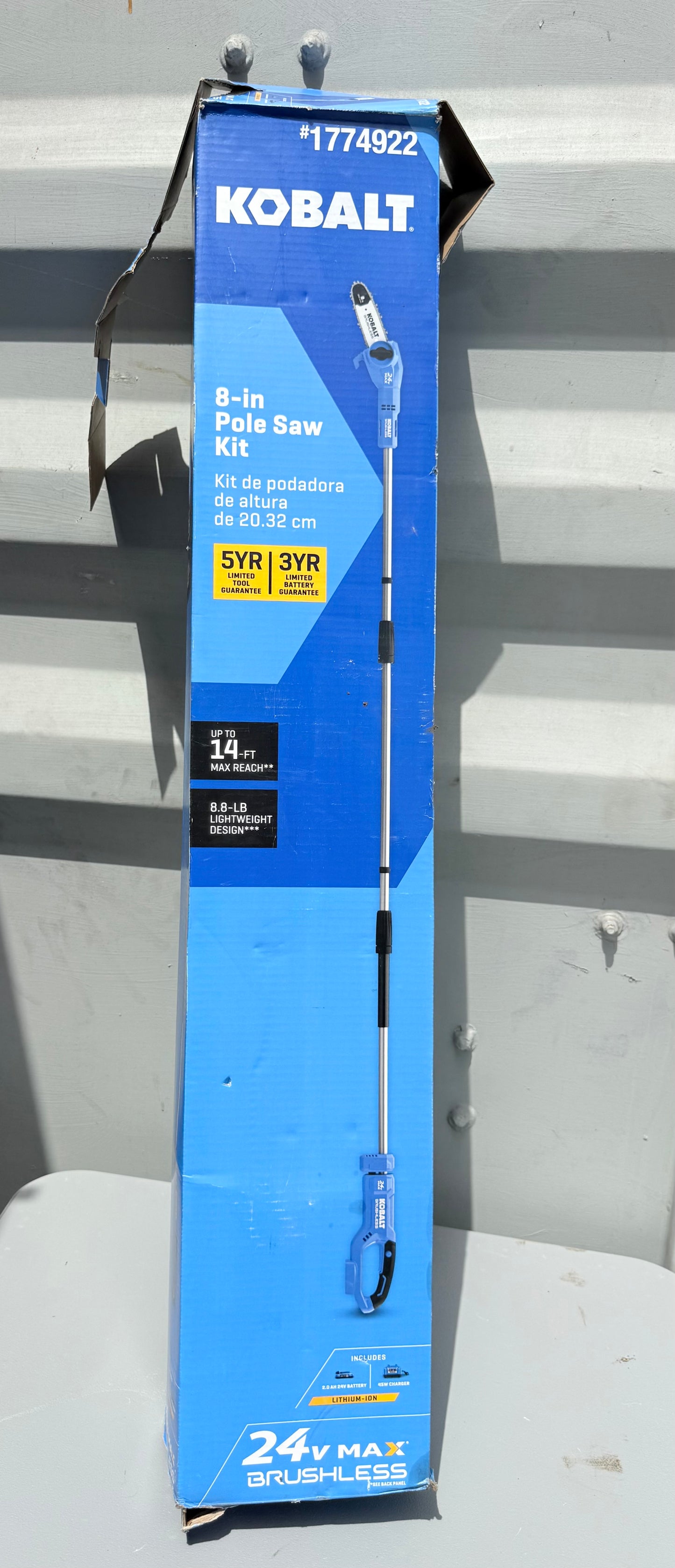 Kobalt 24-volt 8-in 2 Ah Electric Pole Saw Battery Included , Charger Included