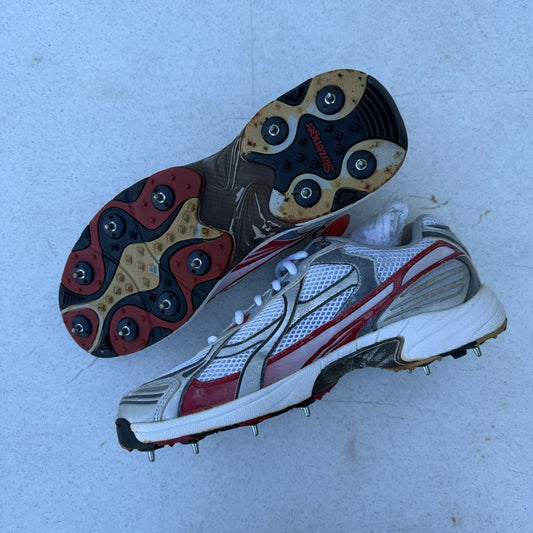 Pair of Slazenger Cricket Boots (Size 9)
