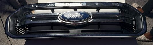 2019 - 2024 Ford Ranger Front Center Grille