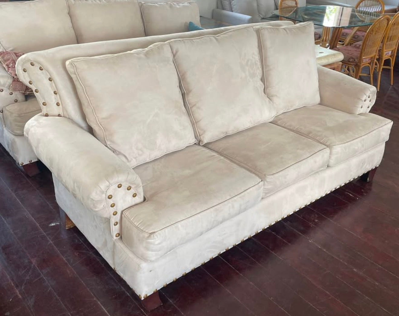 3 Seater Tufted Sofa