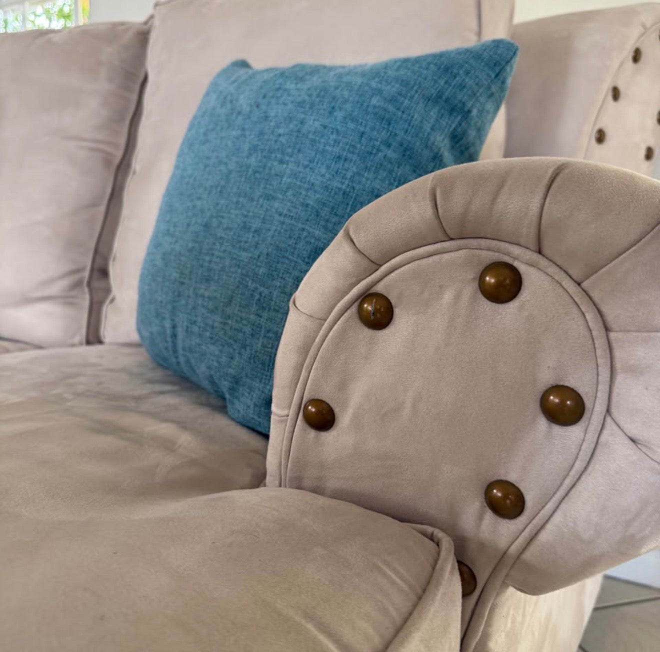 3 Seater Tufted Sofa