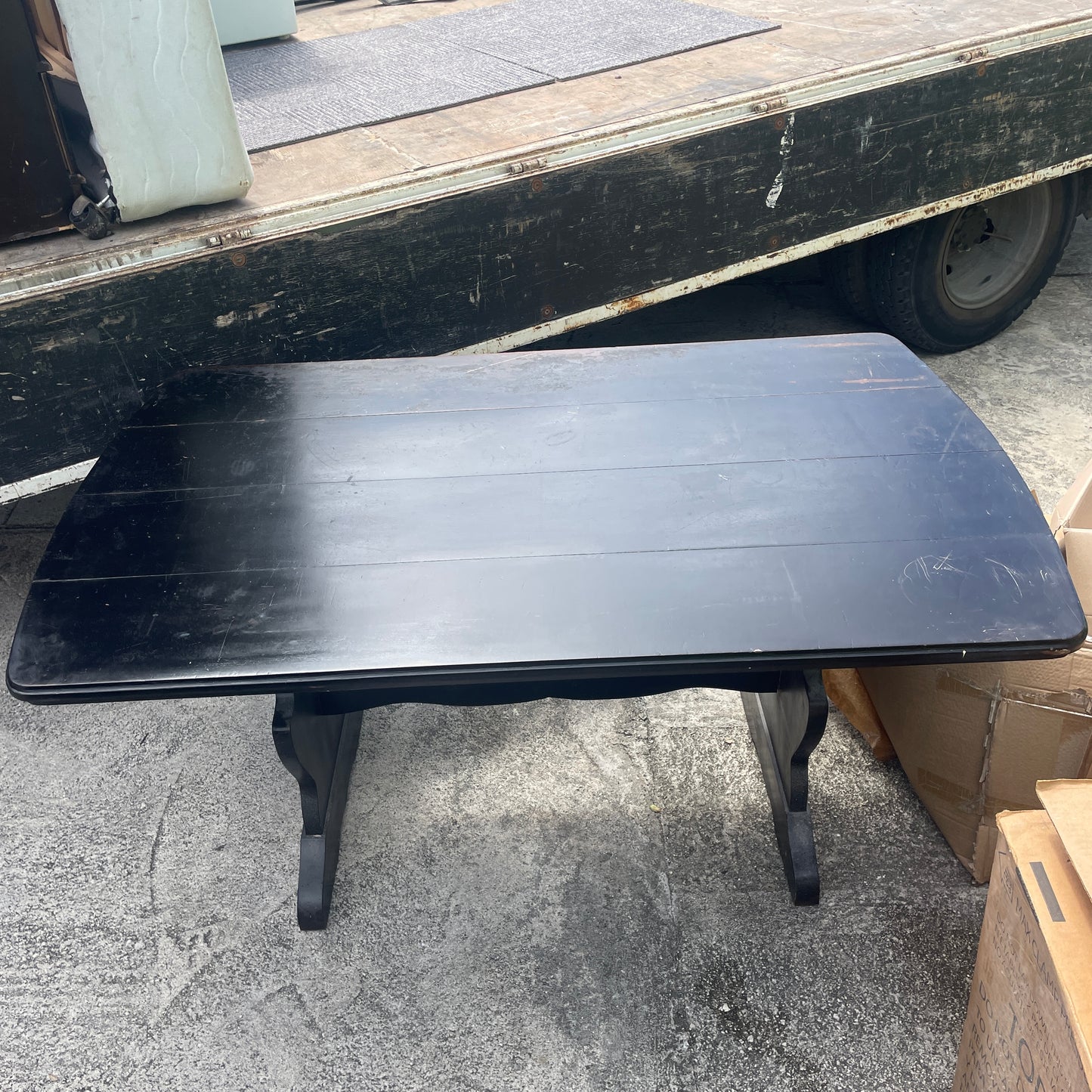 Black Mahogany Coffee Table + 4 Chairs