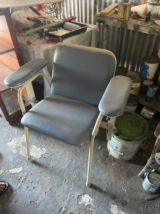 Chair With Adjustable Arms