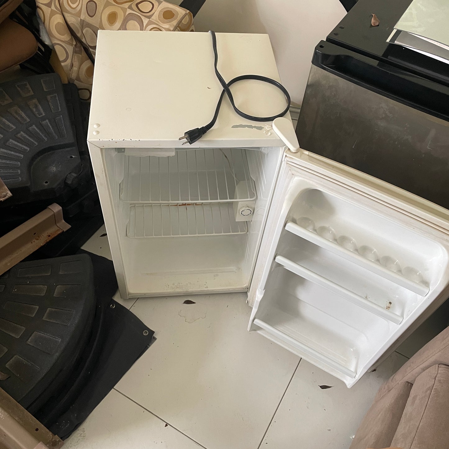 Compact Refrigerator