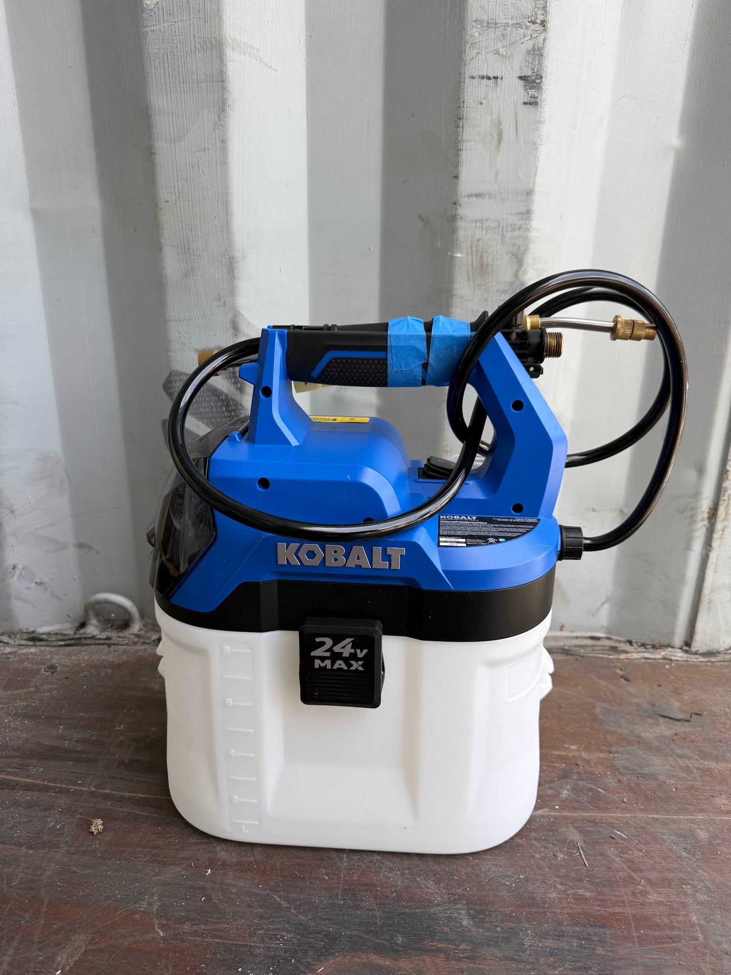 Kobalt 2.11-Gallon 24-Volt Battery Operated Handheld Sprayer