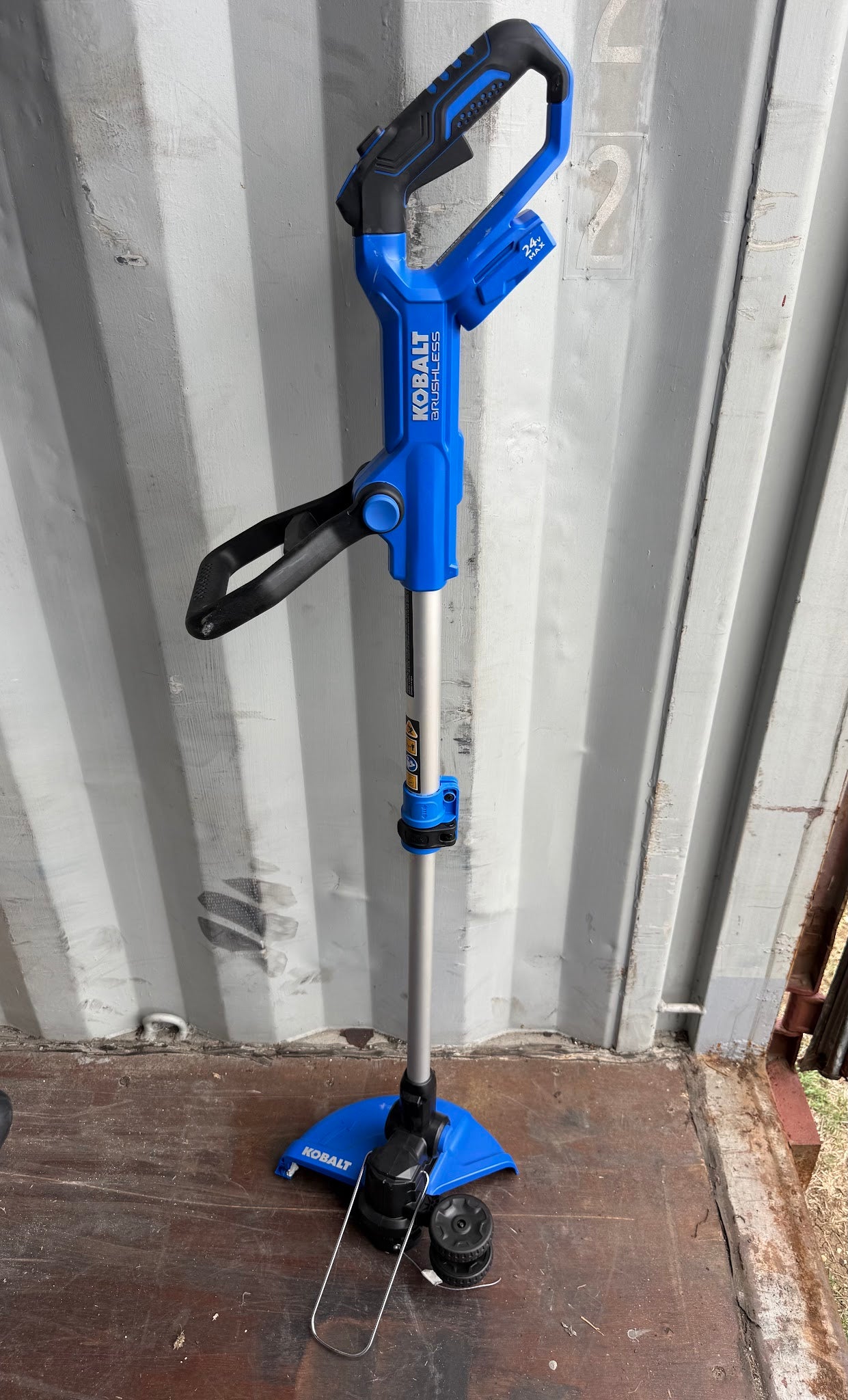 Kobalt 24V MAX 12-in Attachment Capable Battery String Trimmer Edger