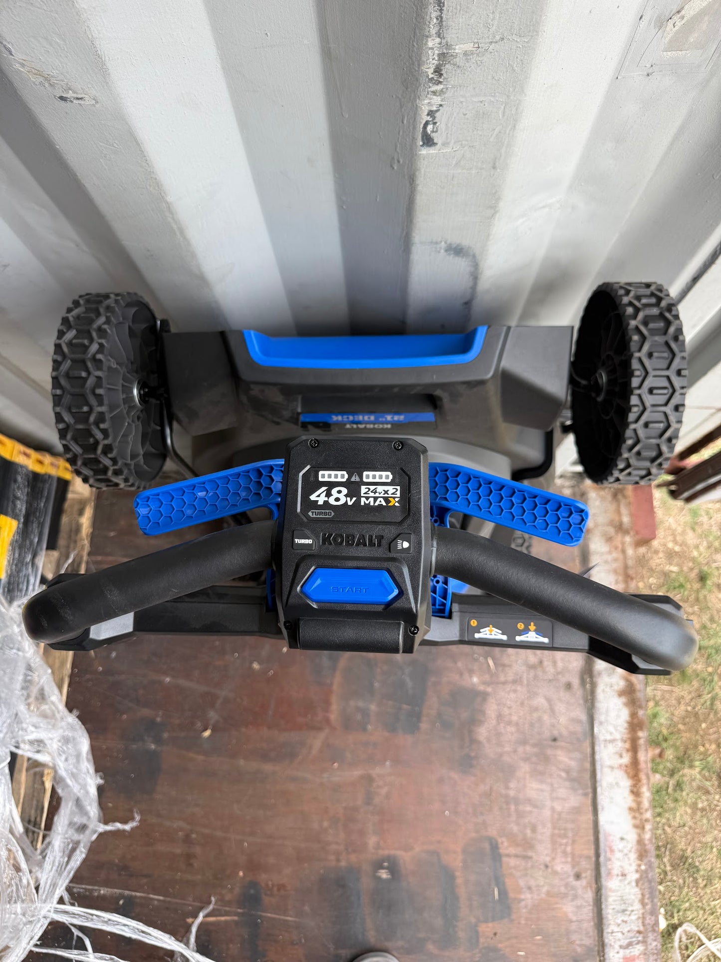 Kobalt 48-volt 21-in Battery Push Lawn Mower (Battery and Charger Included)