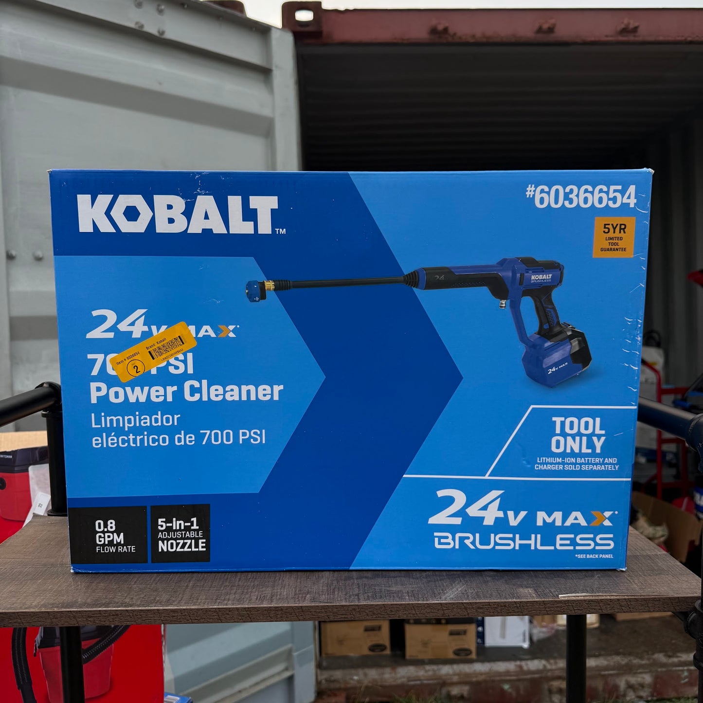 Kobalt 700-PSI 0.8-GPM Cold Water Battery Outdoor Power Washer