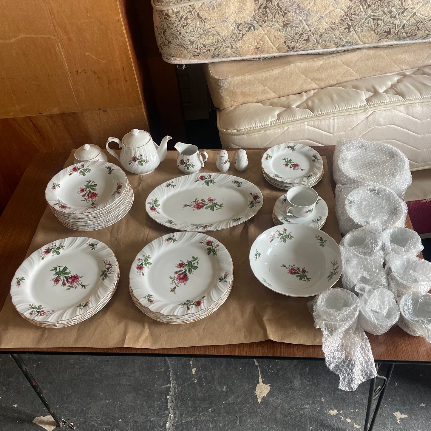 Rose Floral Dinner Set