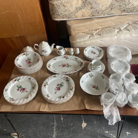 Rose Floral Dinner Set
