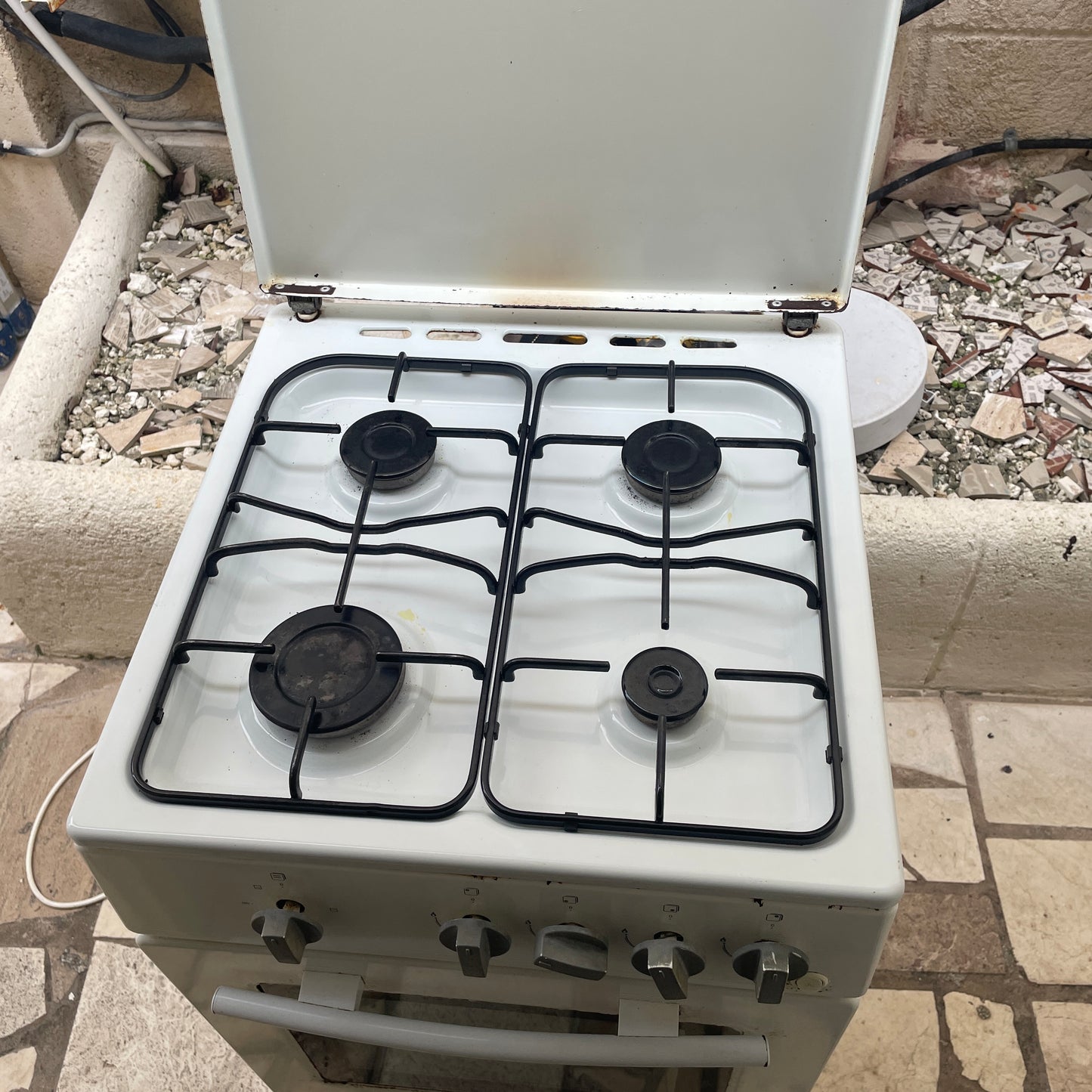 White Gas Stove with Oven